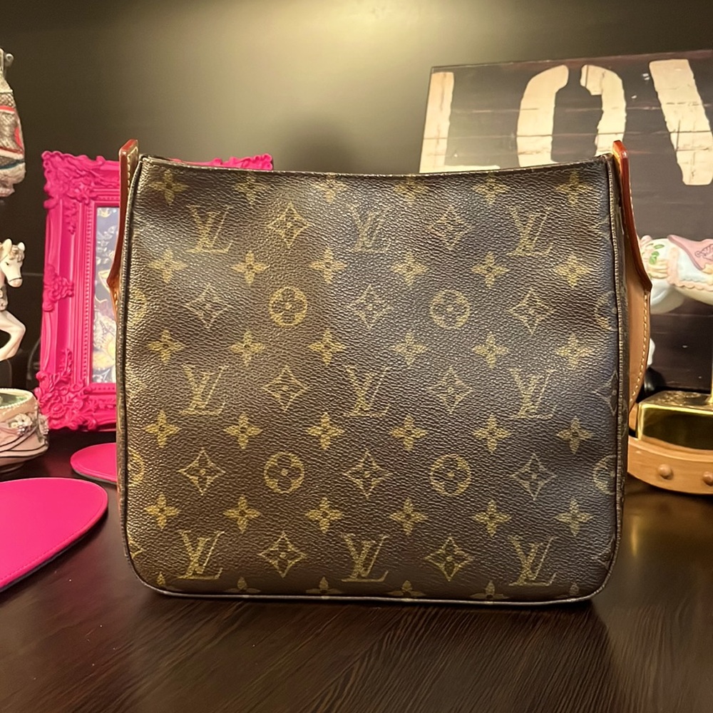 SOLD!!!!! Authentic Louis Vuitton Mini Loop Handbag - Picture 3 of 13